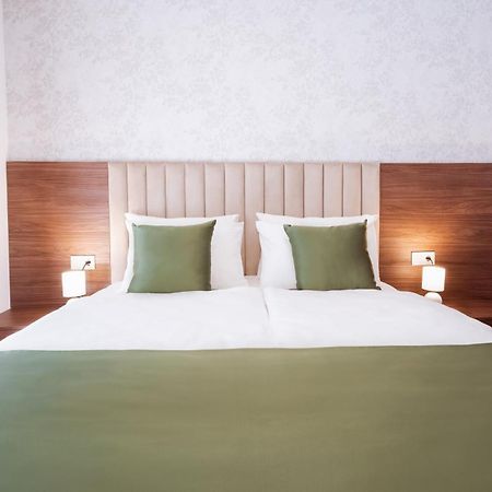 Hotel Diplomat By Aycon Budva Luaran gambar